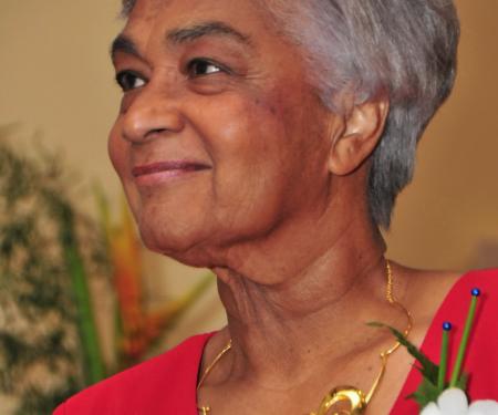 Cynthia McLeod headshot